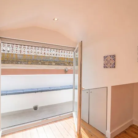 Tagus Balcony
