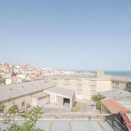 Apartment Tagus Balcony Lisbon